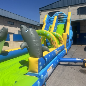 Hinchable acuático terrestre Aquaman